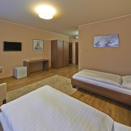 Penzion Club Skalica Zewnętrze zdjęcie