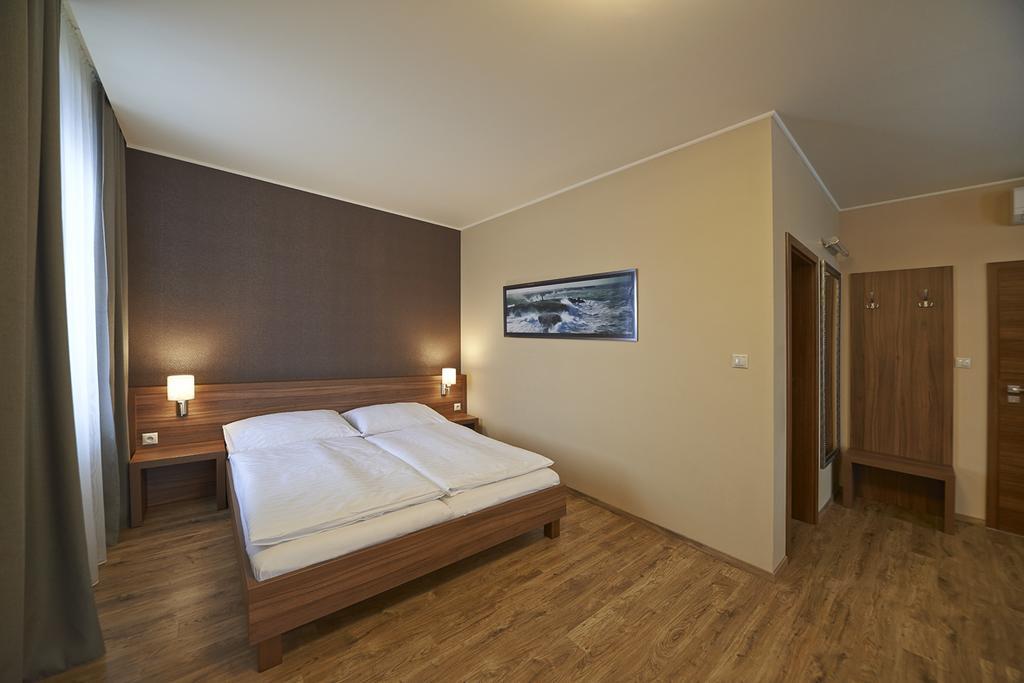 Penzion Club Skalica Zewnętrze zdjęcie